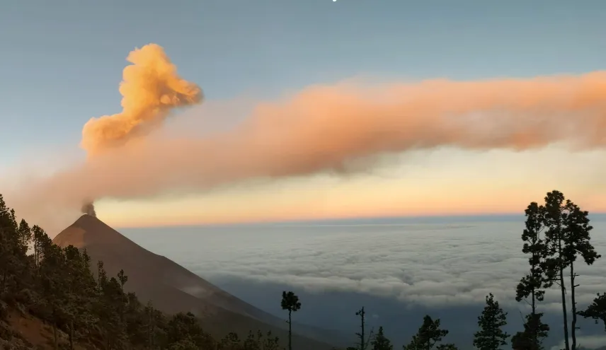 Picture of View from Acatenango to Fuego volcano